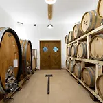 Weingut Und Gaestezimmer Perner Panzió 4*