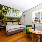 Weingut Und Gaestezimmer Perner