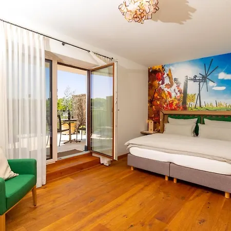 Weingut Und Gaestezimmer Perner