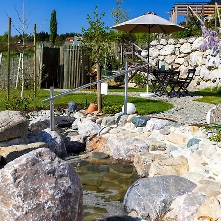 Weingut Und Gaestezimmer Perner Ehrenhausen