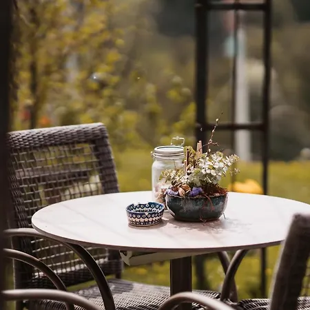 Weingut Und Gaestezimmer Perner Couette-café