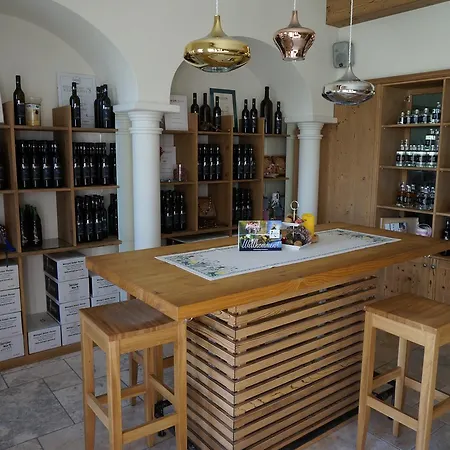 Couette-café Weingut Und Gaestezimmer Perner 4*
