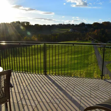 Weingut Und Gaestezimmer Perner Couette-café 4*