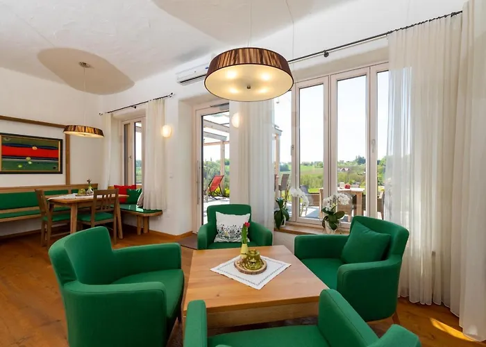 فندق مبيت وإفطار Weingut Und Gaestezimmer Perner إيهرينهاوزين