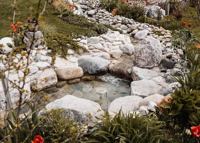 Weingut Und Gaestezimmer Perner فندق مبيت وإفطار