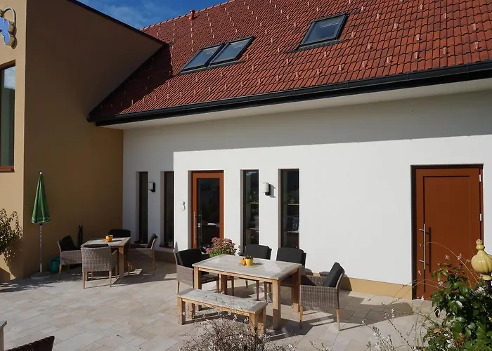 فندق مبيت وإفطار Weingut Und Gaestezimmer Perner 4*