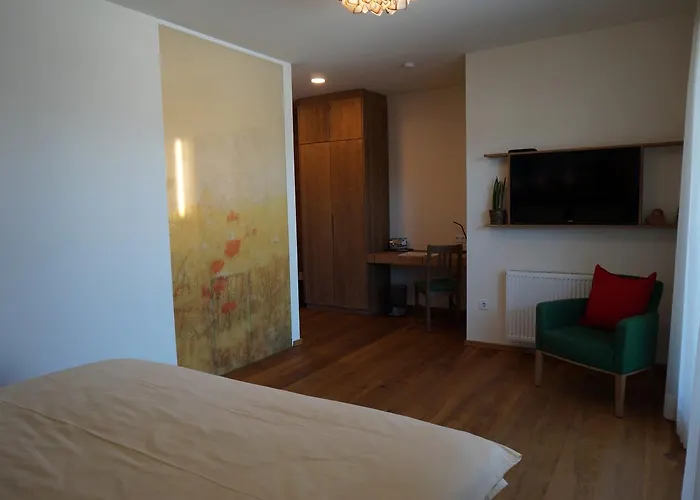 فندق مبيت وإفطار Weingut Und Gaestezimmer Perner 4*