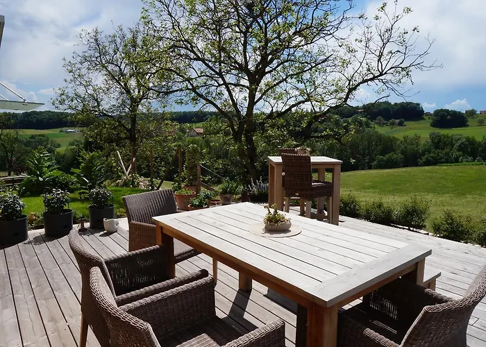 فندق مبيت وإفطار Weingut Und Gaestezimmer Perner 4*