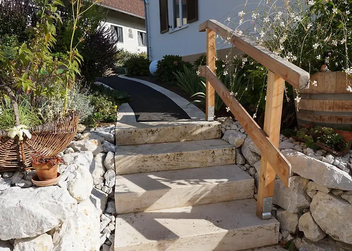 فندق مبيت وإفطار Weingut Und Gaestezimmer Perner 4*