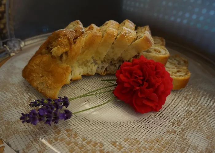 Weingut Und Gaestezimmer Perner فندق مبيت وإفطار إيهرينهاوزين